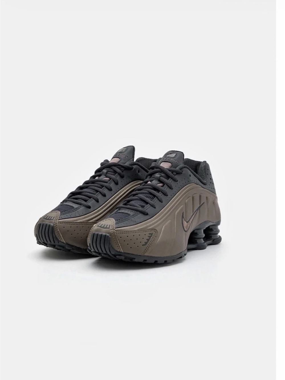 Nike Shox R4